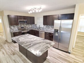 5349 70th Ave N in Pinellas Park, FL - Building Photo - Building Photo