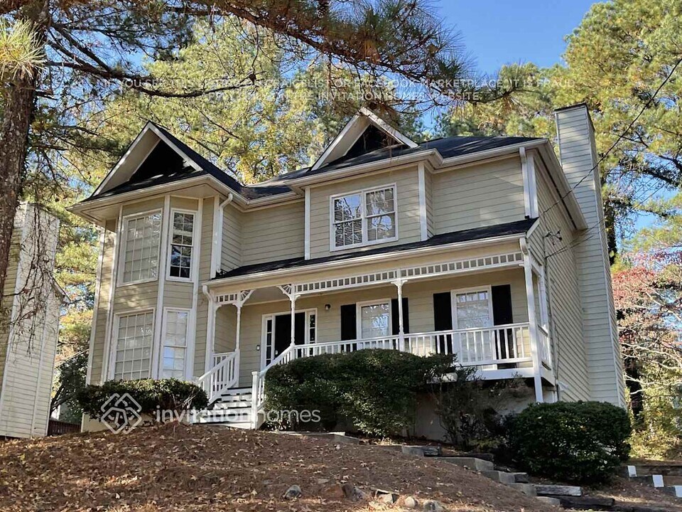 2069 Plantation Rd in Lawrenceville, GA - Building Photo