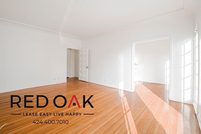 180 S Sycamore Ave in Los Angeles, CA - Building Photo - Building Photo