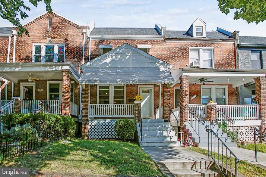 1618 D St NE in Washington, DC - Building Photo