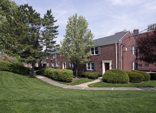 Rumsey Park in Caldwell, NJ - Building Photo - Building Photo
