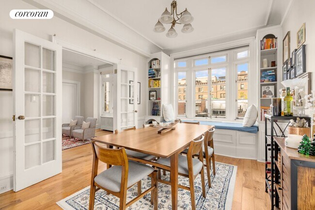 105 W 72nd St in New York, NY - Building Photo - Building Photo