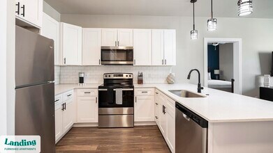 2445 Estrella Pkwy, Unit 3055 in Goodyear, AZ - Building Photo - Building Photo