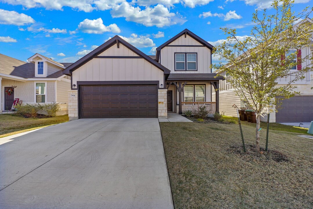 7814 Ponderosa Pine in Boerne, TX - Building Photo