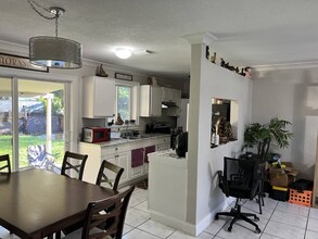 6327 SW 2nd St in Margate, FL - Building Photo - Building Photo