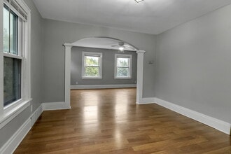 272 Windermere Blvd, Unit 2 in Eggertsville, NY - Building Photo - Building Photo