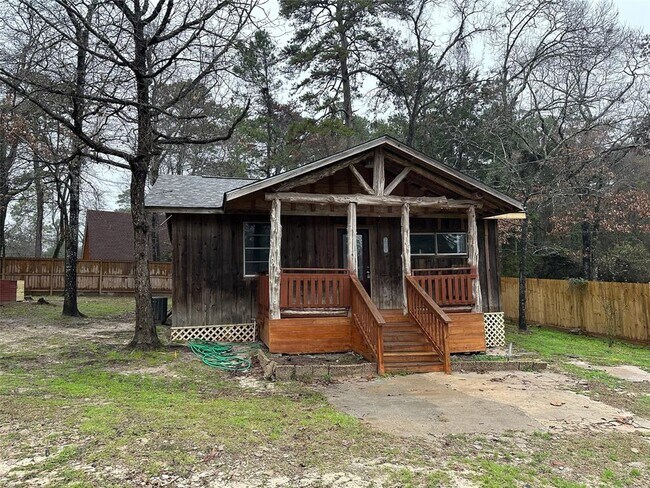 6390 Bonanza Dr in Montgomery, TX - Building Photo - Building Photo