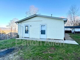 12 Swager Dr in Asheville, NC - Building Photo