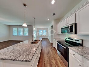 209 Rivulet Dr in Holly Springs, GA - Building Photo - Building Photo