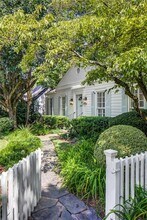 349 Redland Rd NW in Atlanta, GA - Building Photo - Building Photo