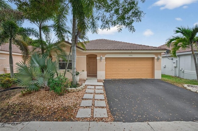 1956 Pisces Terrace in Weston, FL - Building Photo - Building Photo