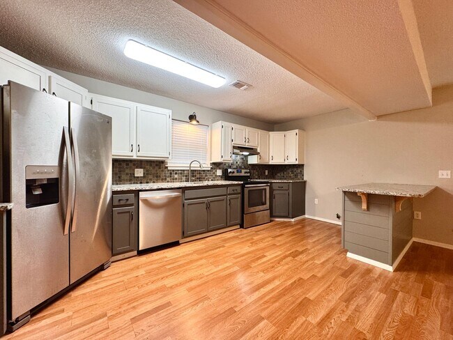 9 Tanglewood Dr in Batesville, AR - Building Photo - Building Photo
