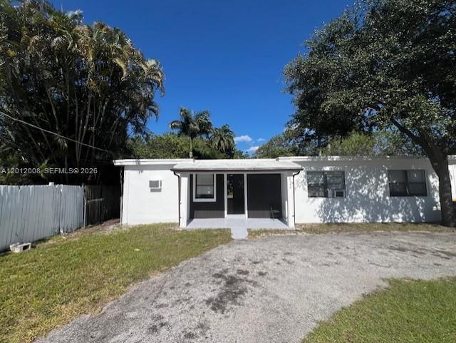4548 SW 33rd Ave in Fort Lauderdale, FL - Building Photo - Building Photo