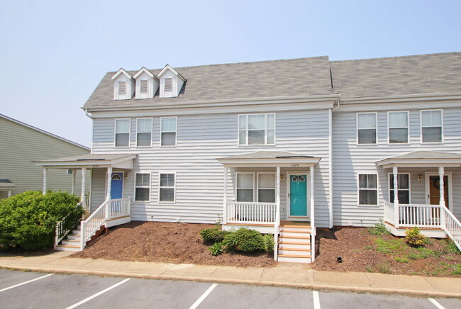 1224 Old Richmond Circle