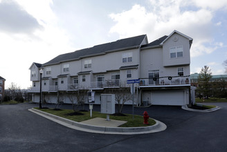 High View at Hunt Valley in Hunt Valley, MD - Foto de edificio - Building Photo