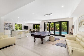 6220 SW 144th St in Coral Gables, FL - Building Photo - Building Photo