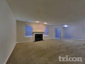 594 Sun Ridge Blvd in Avon, IN - Building Photo - Building Photo