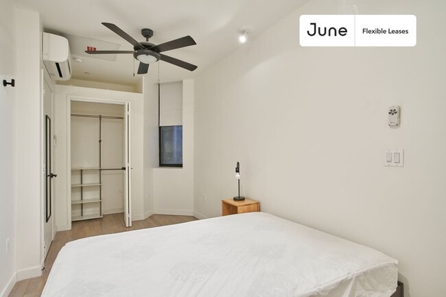 property at 424 W 47th St