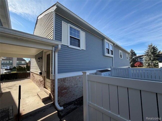 property at 20923 W Glen Haven Cir