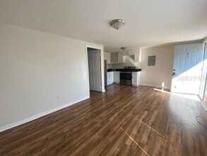 4424 57th Ave N in St. Petersburg, FL - Foto de edificio - Building Photo