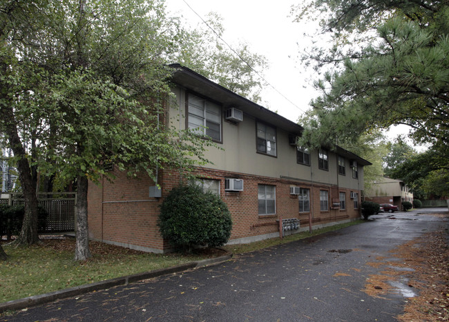 Bloom Gardens in Memphis, TN - Building Photo - Building Photo