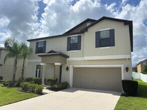 36046 Stable Wilk Ave in Zephyrhills, FL - Building Photo - Building Photo