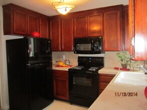 290 Grace Way in Scotts Valley, CA - Building Photo - Building Photo
