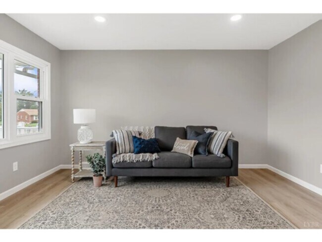 7119 Richland Dr in Lynchburg, VA - Building Photo - Building Photo