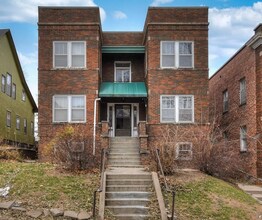 610 S 32nd Ave in Omaha, NE - Building Photo - Building Photo