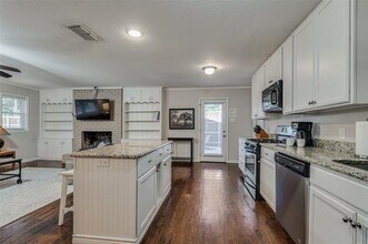 835 Ridgedale Dr in Richardson, TX - Foto de edificio - Building Photo