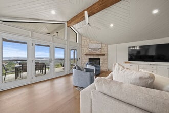 515 Golden Eagle Loop in Canyon Lake, TX - Building Photo - Building Photo