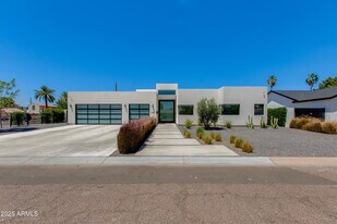 4002 E Avalon Dr in Phoenix, AZ - Building Photo