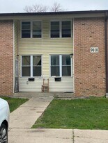 9010 N 95th St in Milwaukee, WI - Building Photo