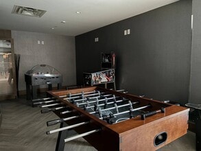 308 Morrissey Rd in Port Moody, BC - Building Photo - Building Photo