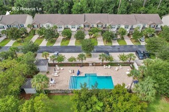 802 Reserve Ln in St. Simons Island, GA - Building Photo - Building Photo