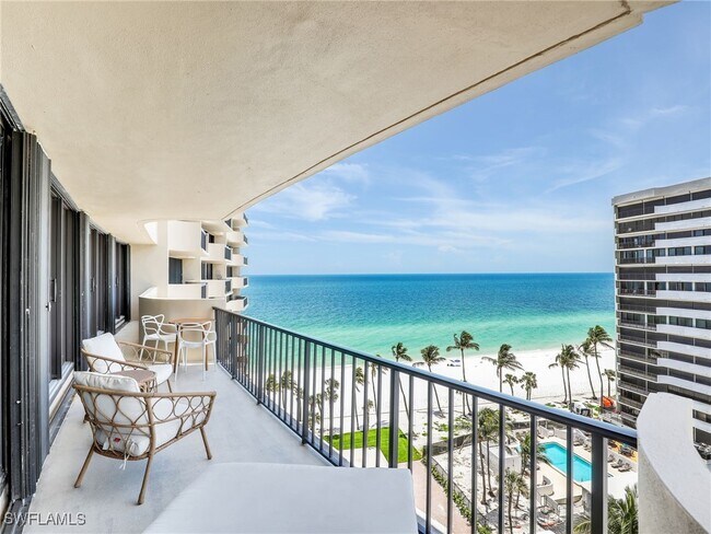 4001 Gulf Shore Blvd N in Naples, FL - Building Photo - Building Photo