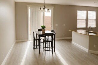 7829 Tarberts Cottage St in Las Vegas, NV - Building Photo - Building Photo