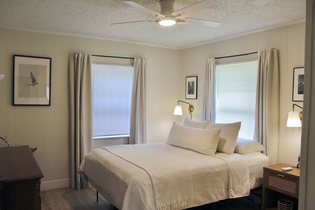 211 Lena Vista Blvd in Auburndale, FL - Foto de edificio - Building Photo