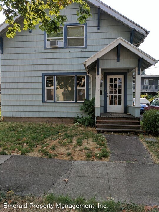 1531 1/2 Mill St in Eugene, OR - Building Photo