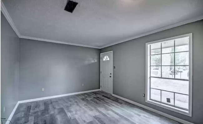 173 Grover Cleveland Cir in Jackson, MS - Building Photo - Building Photo