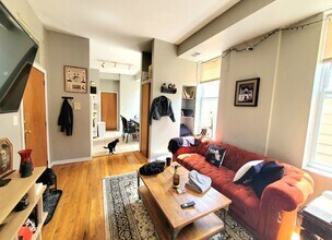 731 N Noble St in Chicago, IL - Building Photo - Building Photo