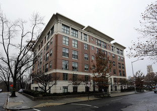 Dumbarton Place in Washington, DC - Building Photo - Building Photo