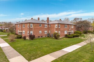 Detroit Luxury Living Apartments in Detroit, MI - Building Photo