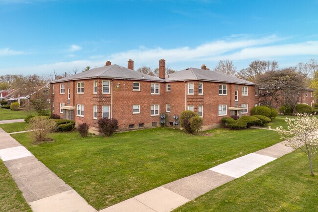 Detroit Luxury Living Apartments