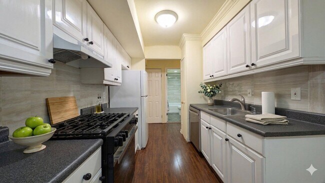 136 Duvall Ln in Gaithersburg, MD - Building Photo - Building Photo