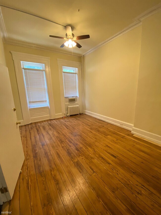 1324 Pine St in Philadelphia, PA - Foto de edificio - Building Photo