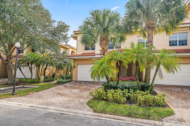 4517 Artesa Way S in Palm Beach Gardens, FL - Building Photo - Building Photo