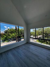 3204 Plaza St in Miami, FL - Building Photo - Building Photo
