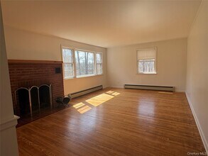 340 Metzger Rd in Red Hook, NY - Building Photo - Building Photo