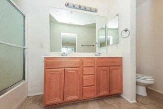 6190 Beth Page Dr in Fontana, CA - Building Photo - Building Photo